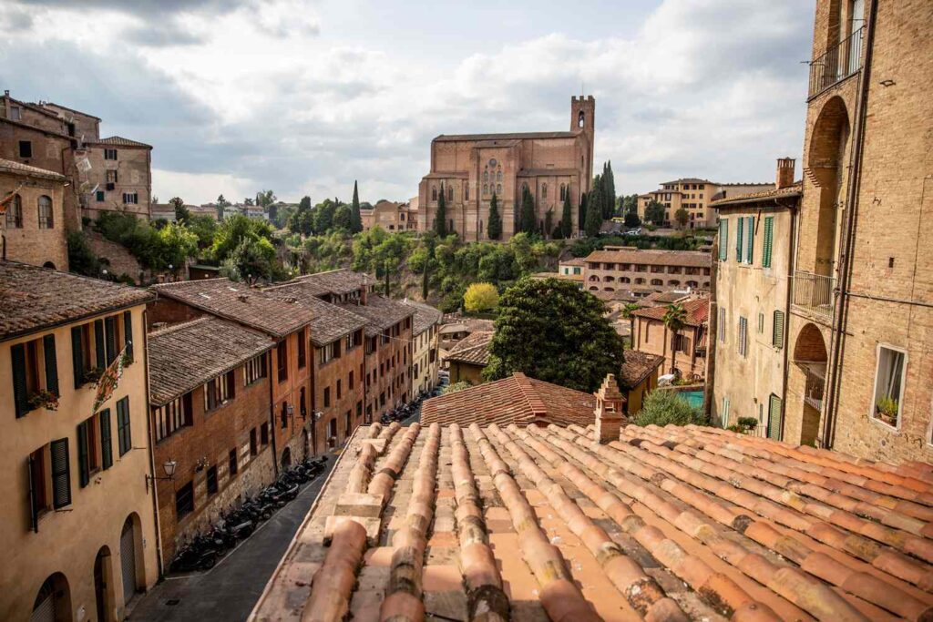 This Gorgeous Region Of Italy Has Rolling Vineyards, Hilltop Medieval