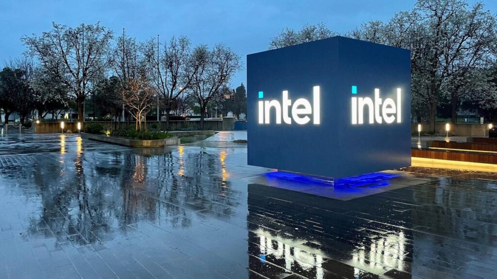 Intel Has Already Received $2.2b In Federal Grants For Chip