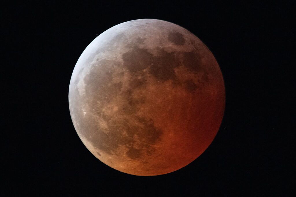 See last night's lunar eclipse from around the world in