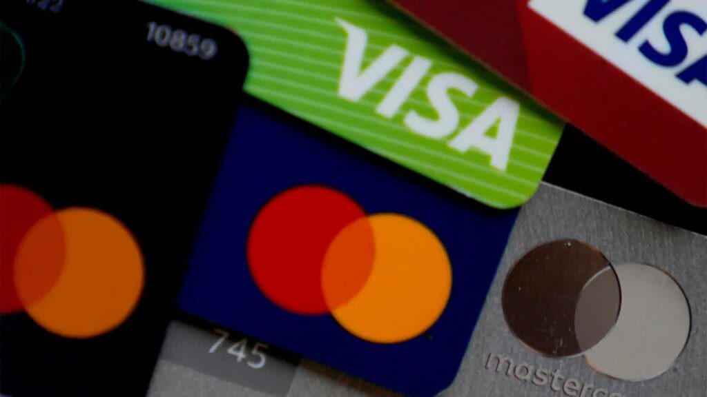 8 expert tips for managing your finances in uncertain times