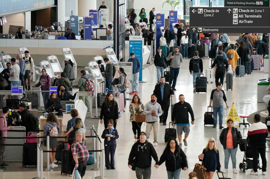 Memorial day weekend travel is busier in 2025—what to know