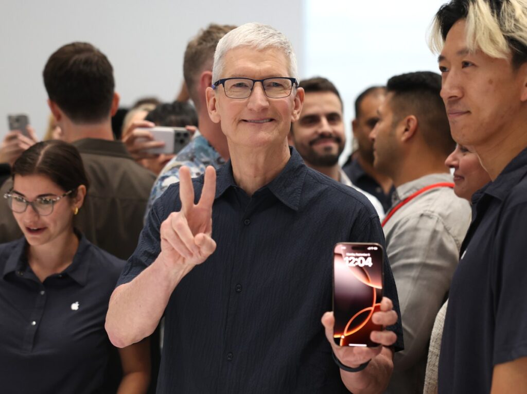 Week in review: apple won't raise prices — yet